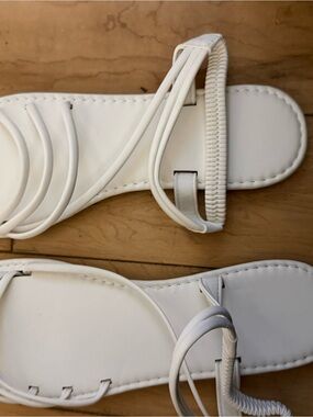 White Strappy Women’s Sandals - Classic Summer Style